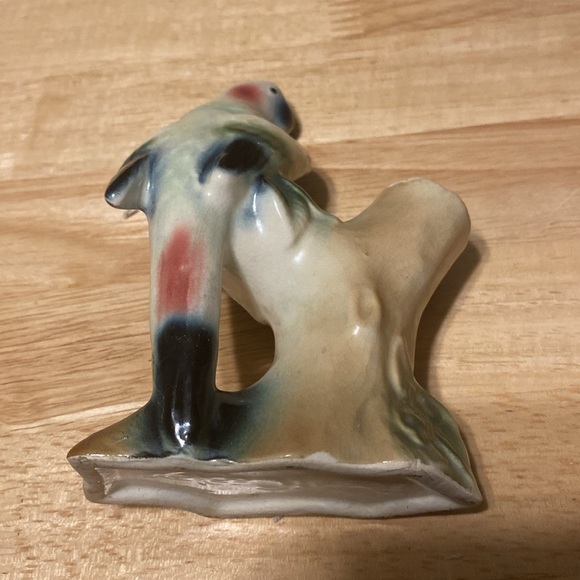 Royal Copley parrot figurine - Picture 5 of 5